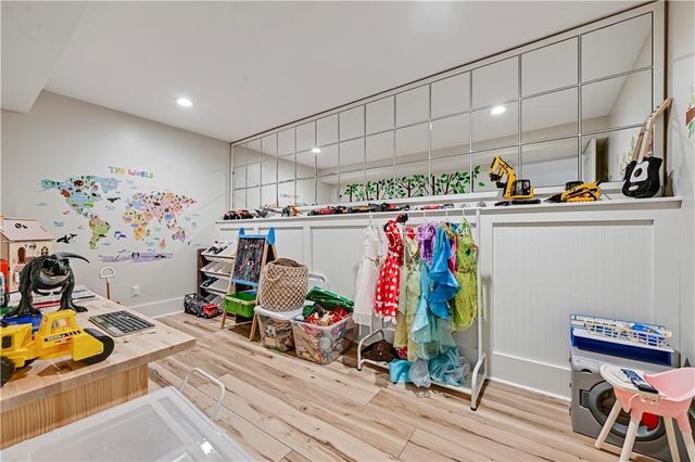 12321 Fairway Road, Leawood, KS 66209