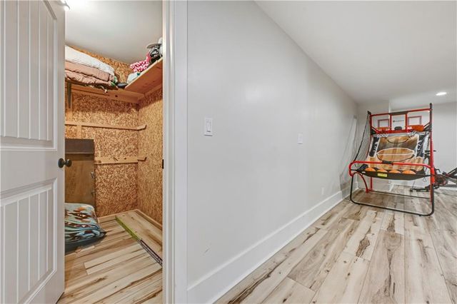 12321 Fairway Road, Leawood, KS 66209