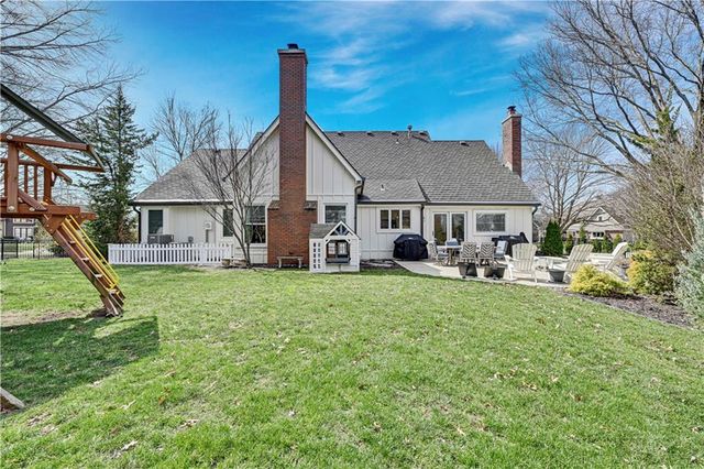 12321 Fairway Road, Leawood, KS 66209