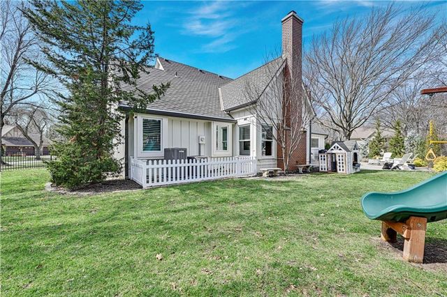 12321 Fairway Road, Leawood, KS 66209