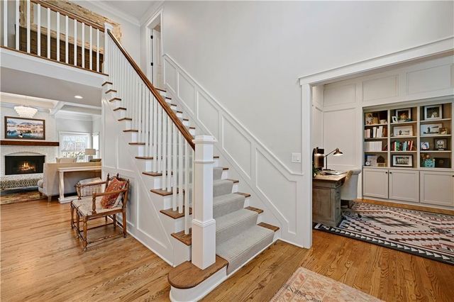 12321 Fairway Road, Leawood, KS 66209