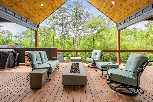 1220 Sunset Road, Epworth, GA 30541
