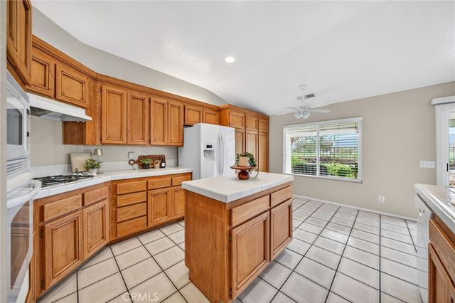 23045 Sweetbay Circle, Wildomar, CA 92595