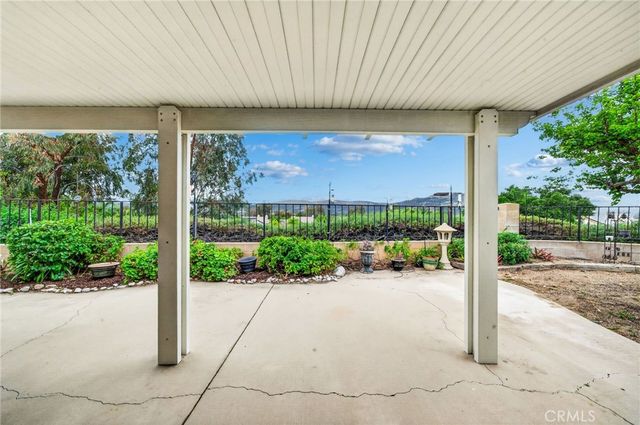 23045 Sweetbay Circle, Wildomar, CA 92595