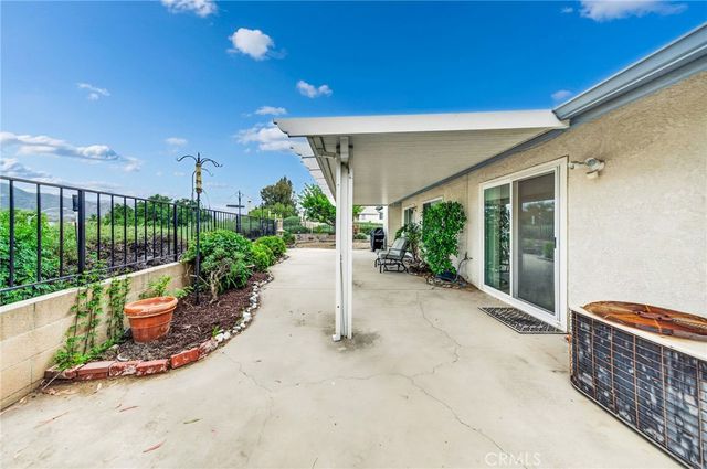 23045 Sweetbay Circle, Wildomar, CA 92595