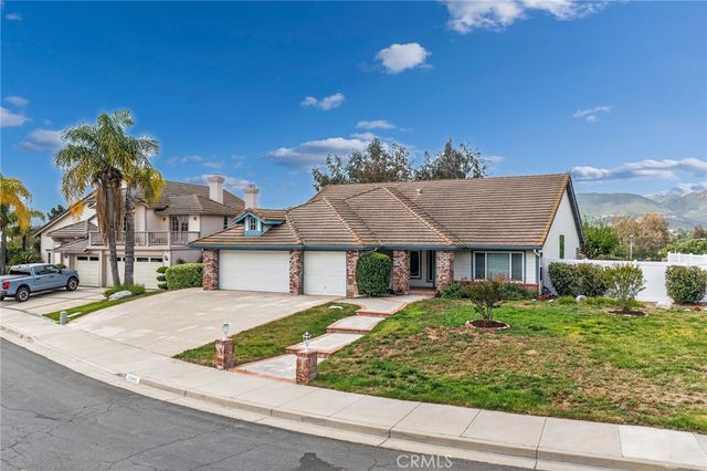 23045 Sweetbay Circle, Wildomar, CA 92595