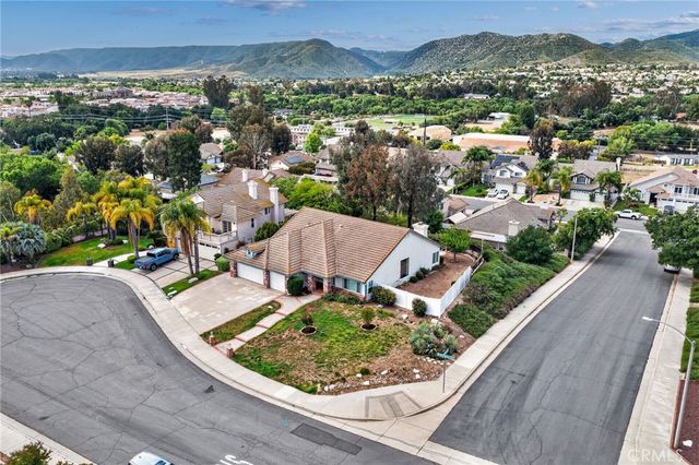 23045 Sweetbay Circle, Wildomar, CA 92595