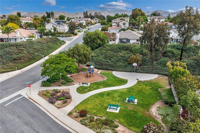 23045 Sweetbay Circle, Wildomar, CA 92595