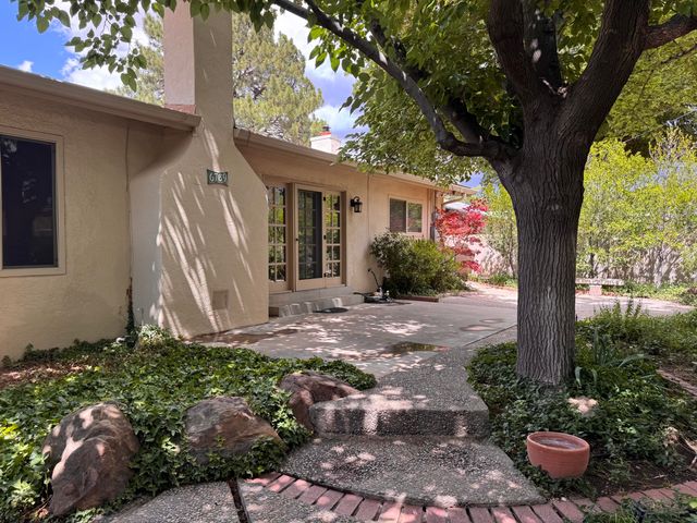 7704 Spring Avenue NE, Albuquerque, NM 87110