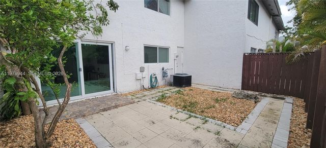 11396 SW 65th St, Miami, FL 33173