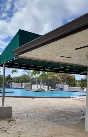 11396 SW 65th St, Miami, FL 33173