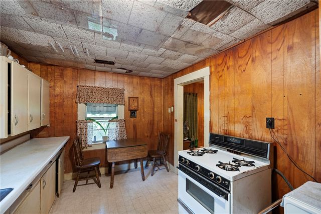 5303 N Arkansas Avenue, Russellville, AR 72802