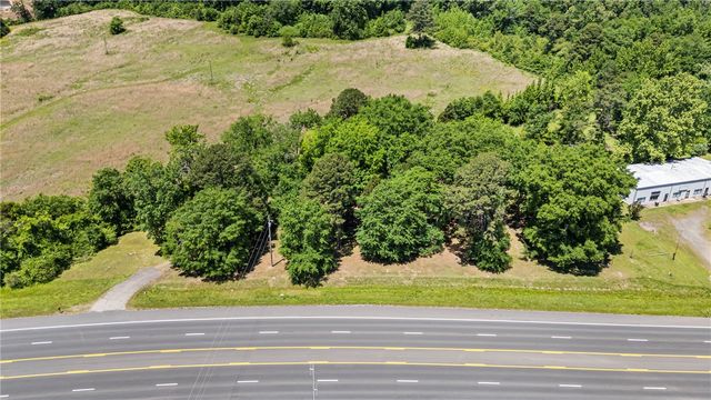 5303 N Arkansas Avenue, Russellville, AR 72802