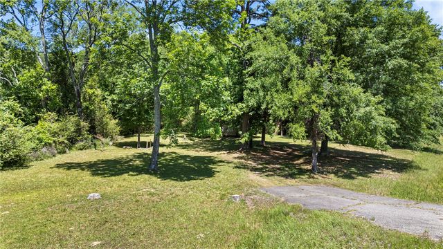 5303 N Arkansas Avenue, Russellville, AR 72802