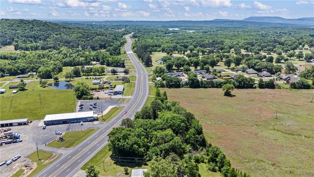 5303 N Arkansas Avenue, Russellville, AR 72802