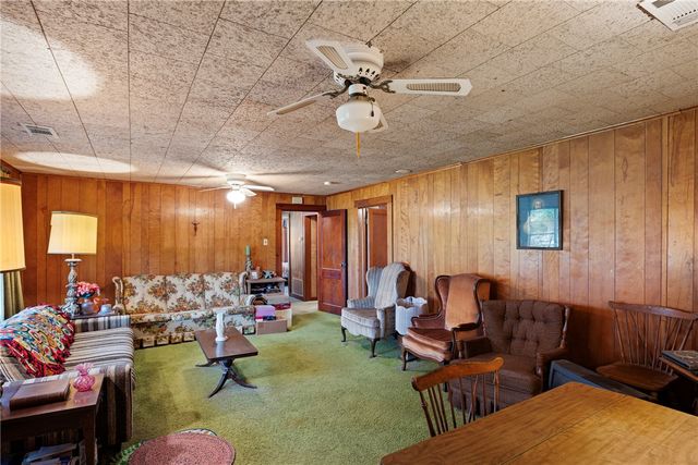 5303 N Arkansas Avenue, Russellville, AR 72802