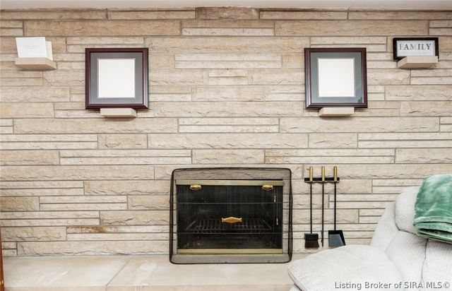 9007 County Road 403, Charlestown, IN 47111