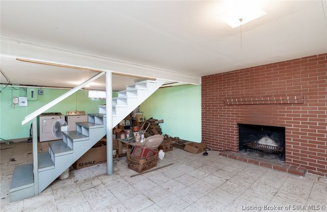 9007 County Road 403, Charlestown, IN 47111