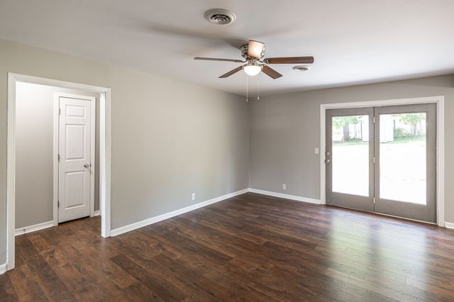 196 Evergreen Cir, Hendersonville, TN 37075