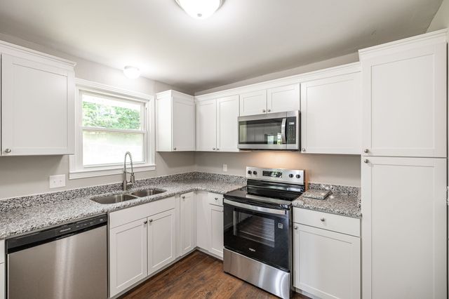 196 Evergreen Cir, Hendersonville, TN 37075