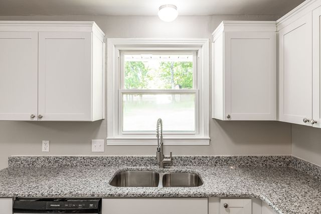 196 Evergreen Cir, Hendersonville, TN 37075