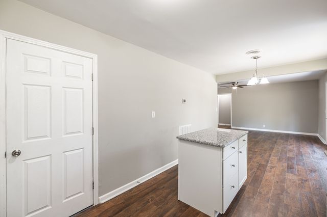 196 Evergreen Cir, Hendersonville, TN 37075