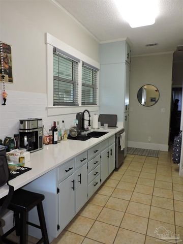 1704 E Lee St, Pensacola, FL 32503