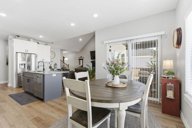 161 E Chloe Lane, Republic, MO 65738