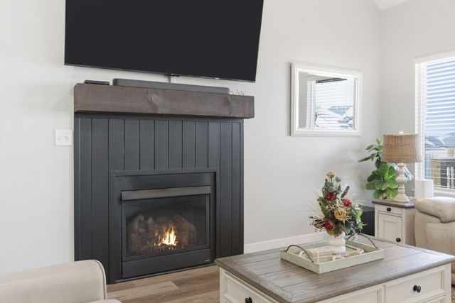 161 E Chloe Lane, Republic, MO 65738