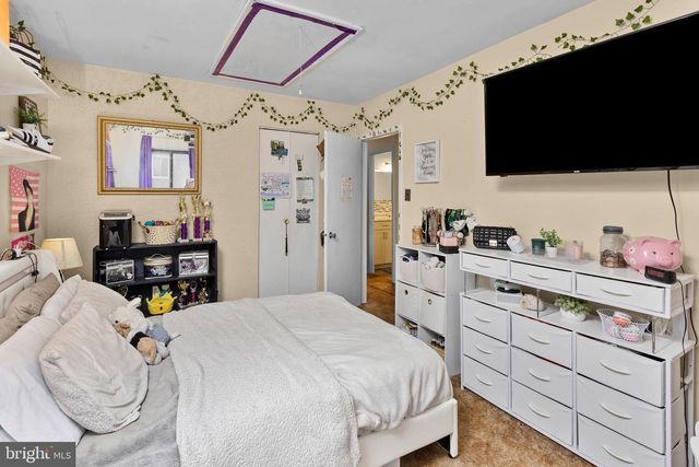 20 MAPLEWOOD, West Deptford, NJ 08066