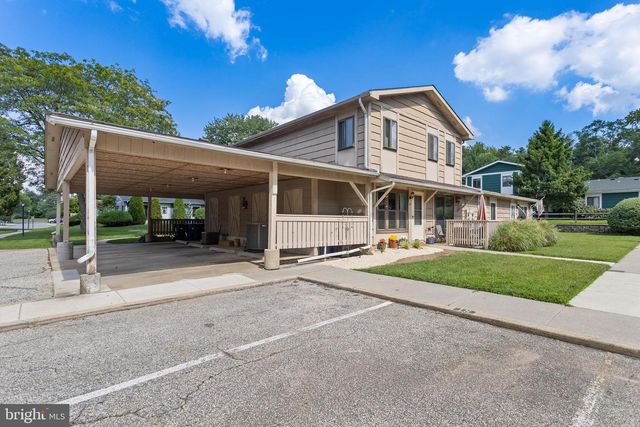 20 MAPLEWOOD, West Deptford, NJ 08066
