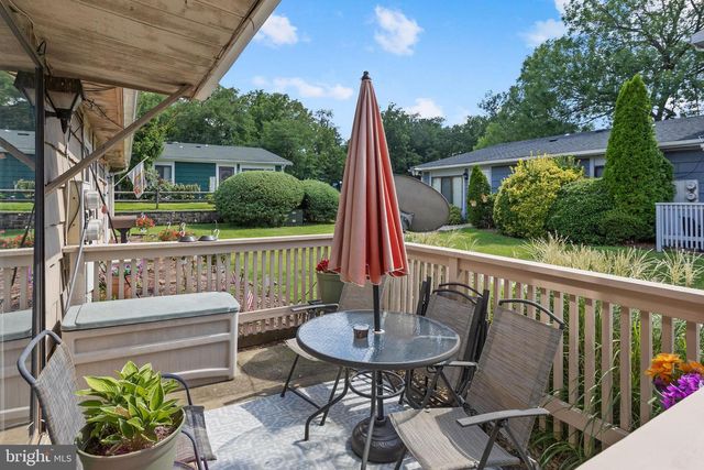 20 MAPLEWOOD, West Deptford, NJ 08066