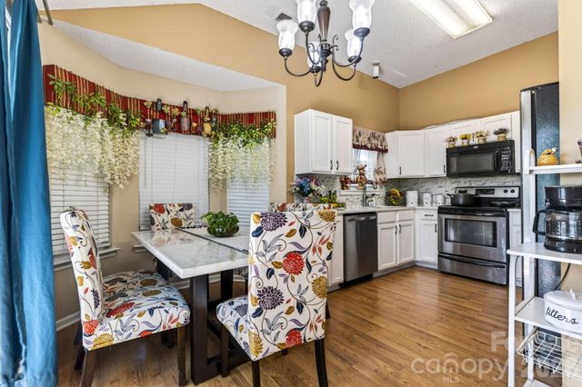 13908 Mcgloughlin Way Court, Charlotte, NC 28273