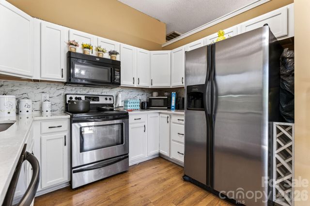 13908 Mcgloughlin Way Court, Charlotte, NC 28273