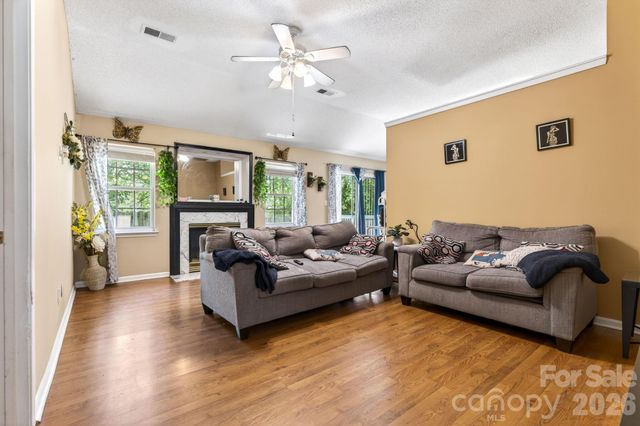 13908 Mcgloughlin Way Court, Charlotte, NC 28273