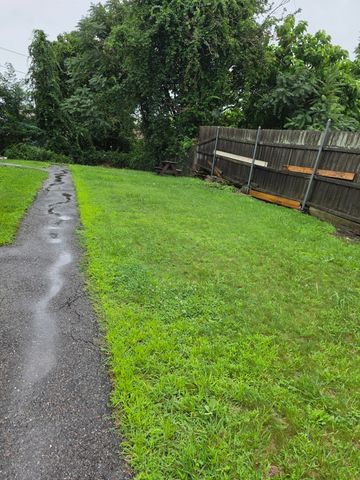 37 Wall St 2C, Worcester, MA 01604