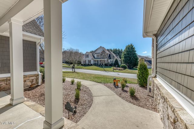 2129 Highland Falls Court, Johnson City, TN 37615