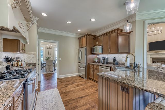 2129 Highland Falls Court, Johnson City, TN 37615