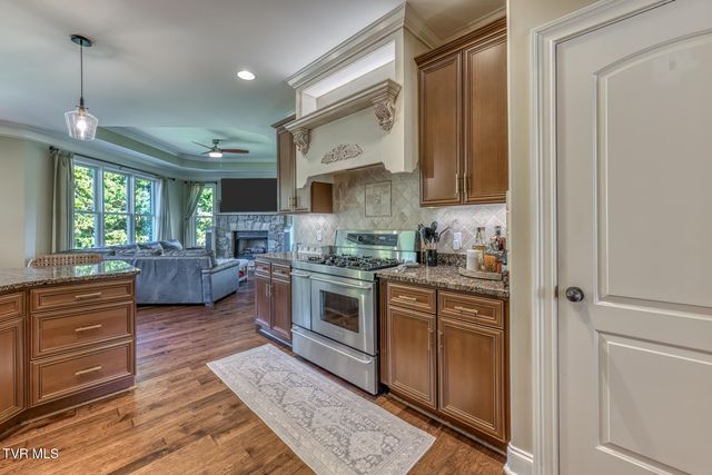 2129 Highland Falls Court, Johnson City, TN 37615