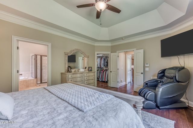 2129 Highland Falls Court, Johnson City, TN 37615