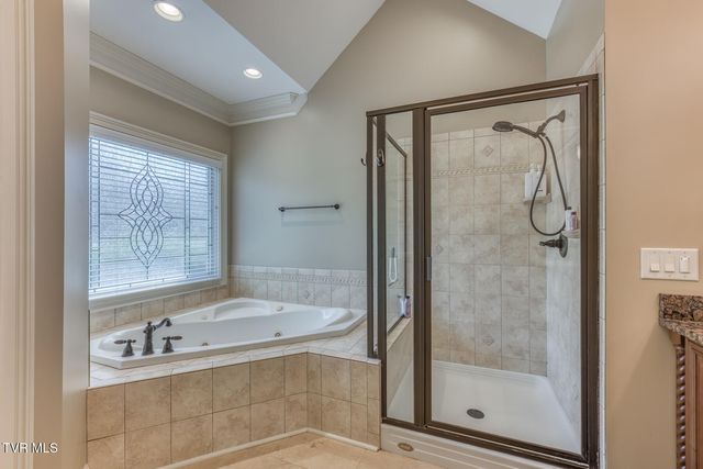 2129 Highland Falls Court, Johnson City, TN 37615