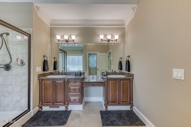 2129 Highland Falls Court, Johnson City, TN 37615