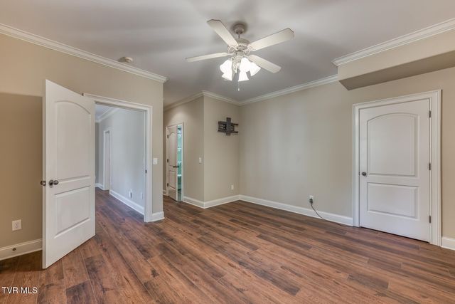 2129 Highland Falls Court, Johnson City, TN 37615