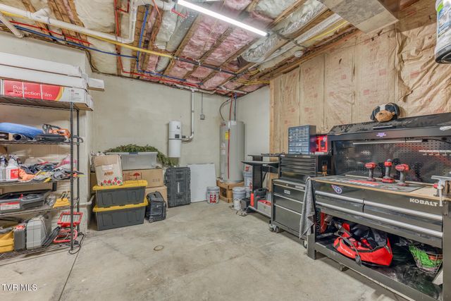 2129 Highland Falls Court, Johnson City, TN 37615