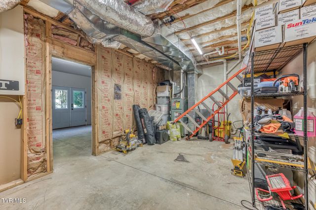 2129 Highland Falls Court, Johnson City, TN 37615