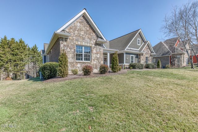 2129 Highland Falls Court, Johnson City, TN 37615