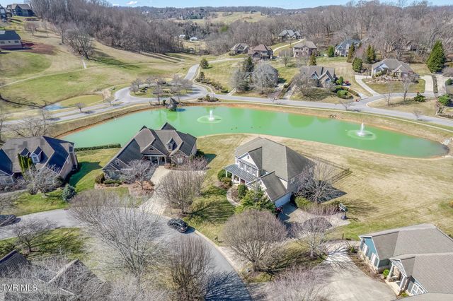 2129 Highland Falls Court, Johnson City, TN 37615