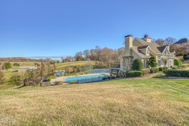 2129 Highland Falls Court, Johnson City, TN 37615