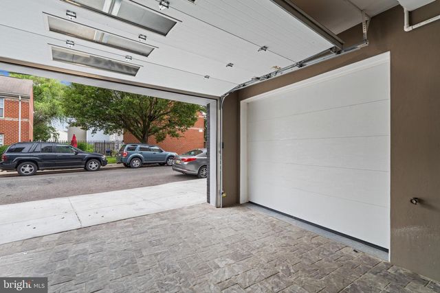 246 MONTROSE ST, Philadelphia, PA 19147