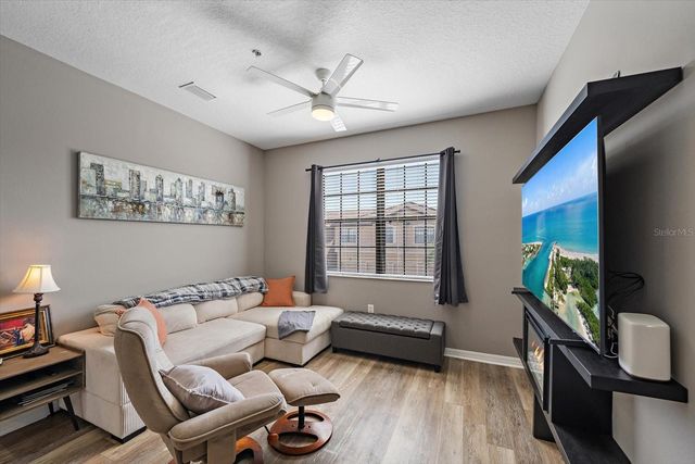 4206 VIA PIEDRA CIRCLE 3-202, Sarasota, FL 34233